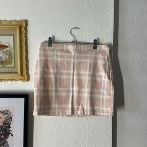 Forever 21 Size Large Loght pink and white Plaid skirt